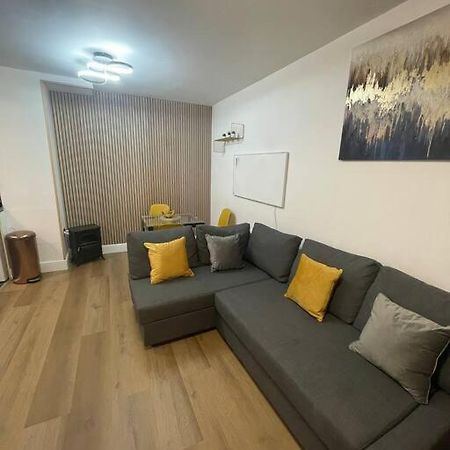 Broadway Suite - Newly Refurbished Stylish Apartment With Free Private Parking - Great Location Birmingham Luaran gambar