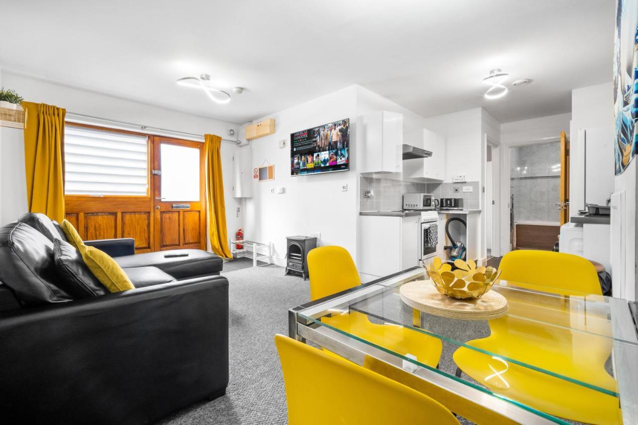 Broadway Suite - Newly Refurbished Stylish Apartment With Free Private Parking - Great Location Birmingham Luaran gambar