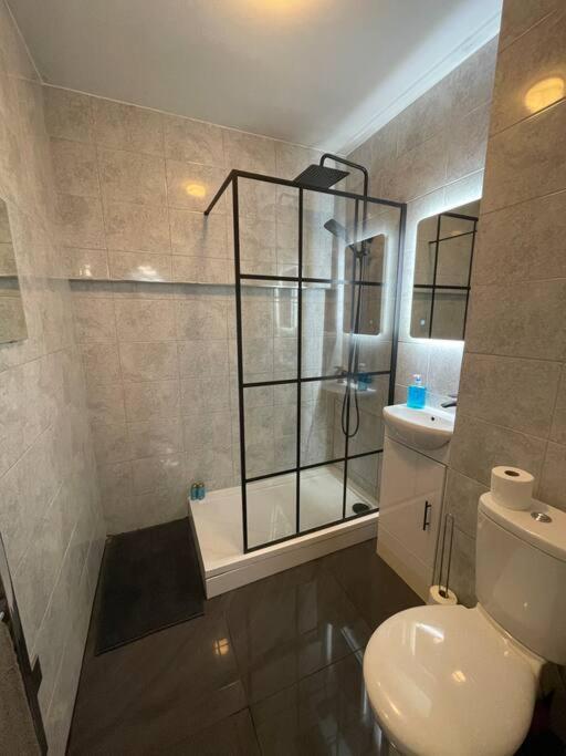 Broadway Suite - Newly Refurbished Stylish Apartment With Free Private Parking - Great Location Birmingham Luaran gambar